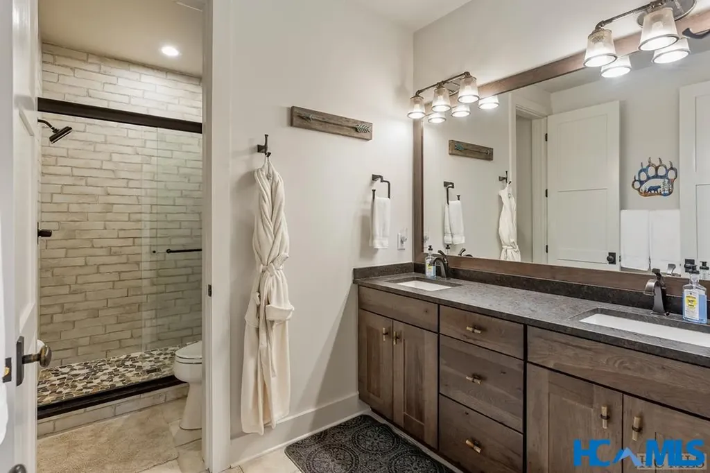 1696 Continental Drive Sapphire NC 28774