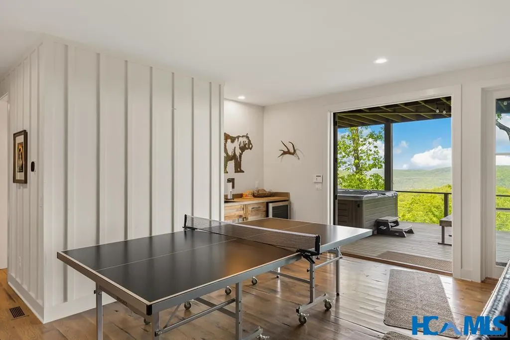 1696 Continental Drive Sapphire NC 28774