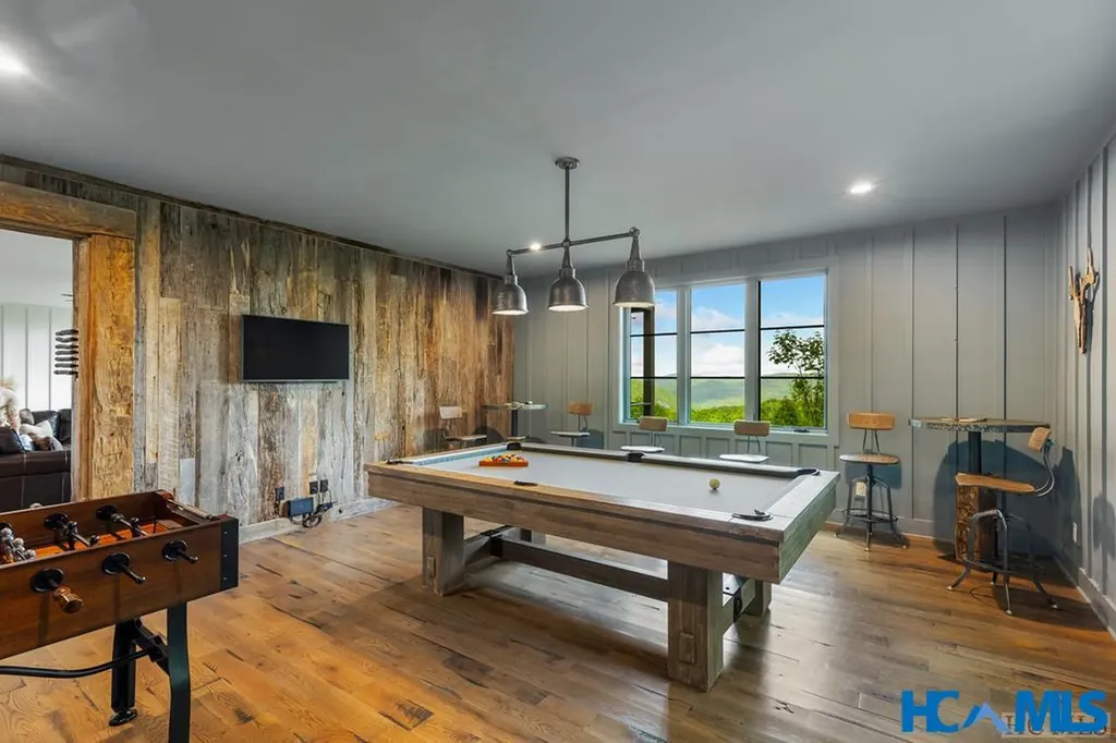 1696 Continental Drive Sapphire NC 28774