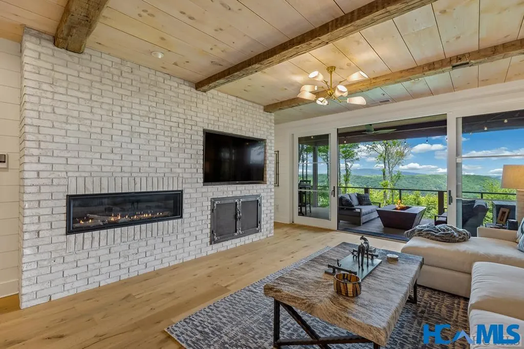 1696 Continental Drive Sapphire NC 28774