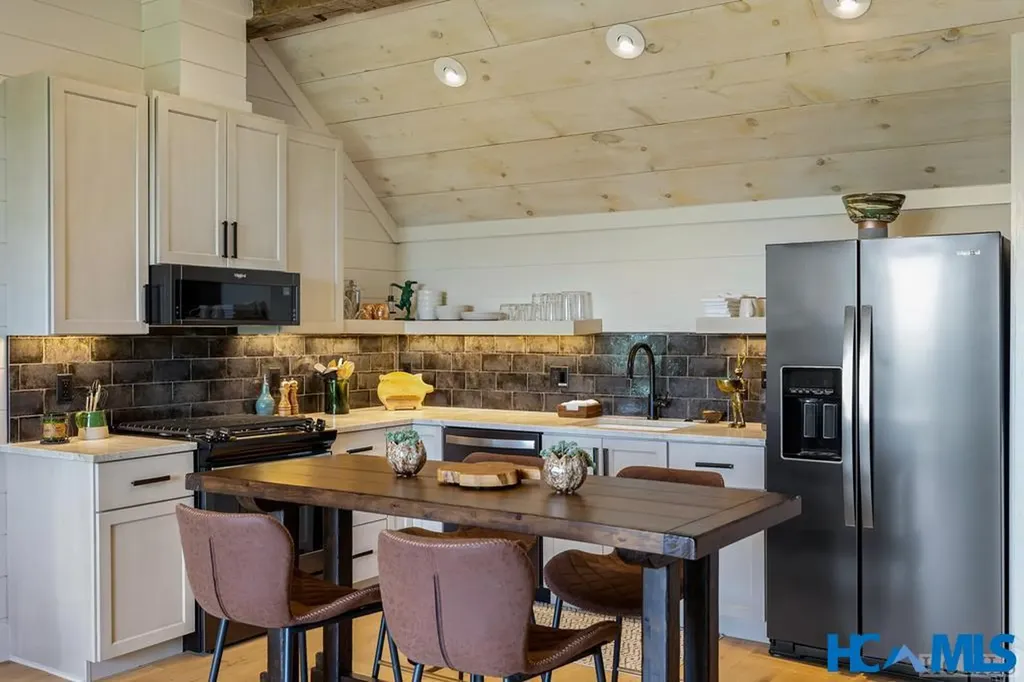 1696 Continental Drive Sapphire NC 28774