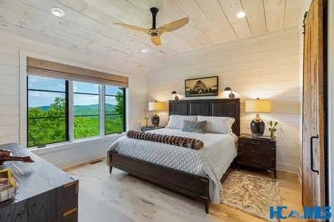 1696 Continental Drive Sapphire NC 28774