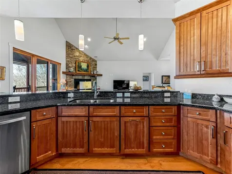 130 Cross Vine Drive Tuckasegee NC 28783