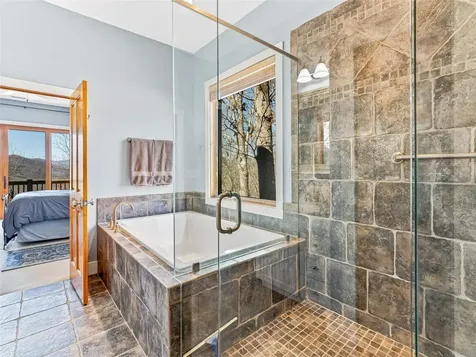 130 Cross Vine Drive Tuckasegee NC 28783