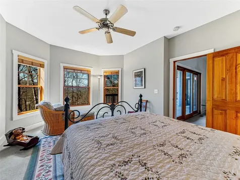 130 Cross Vine Drive Tuckasegee NC 28783