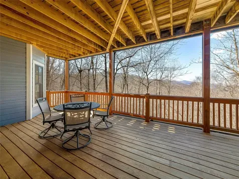 130 Cross Vine Drive Tuckasegee NC 28783