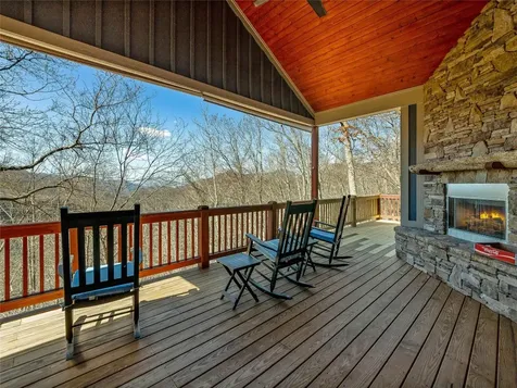 130 Cross Vine Drive Tuckasegee NC 28783