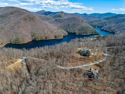 130 Cross Vine Drive Tuckasegee NC 28783