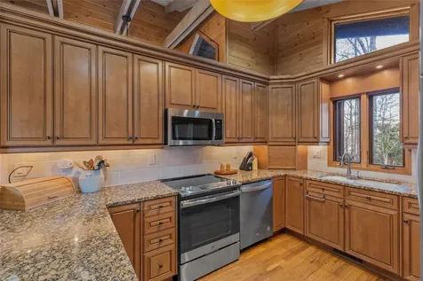 172 View Road Glenville NC 28736