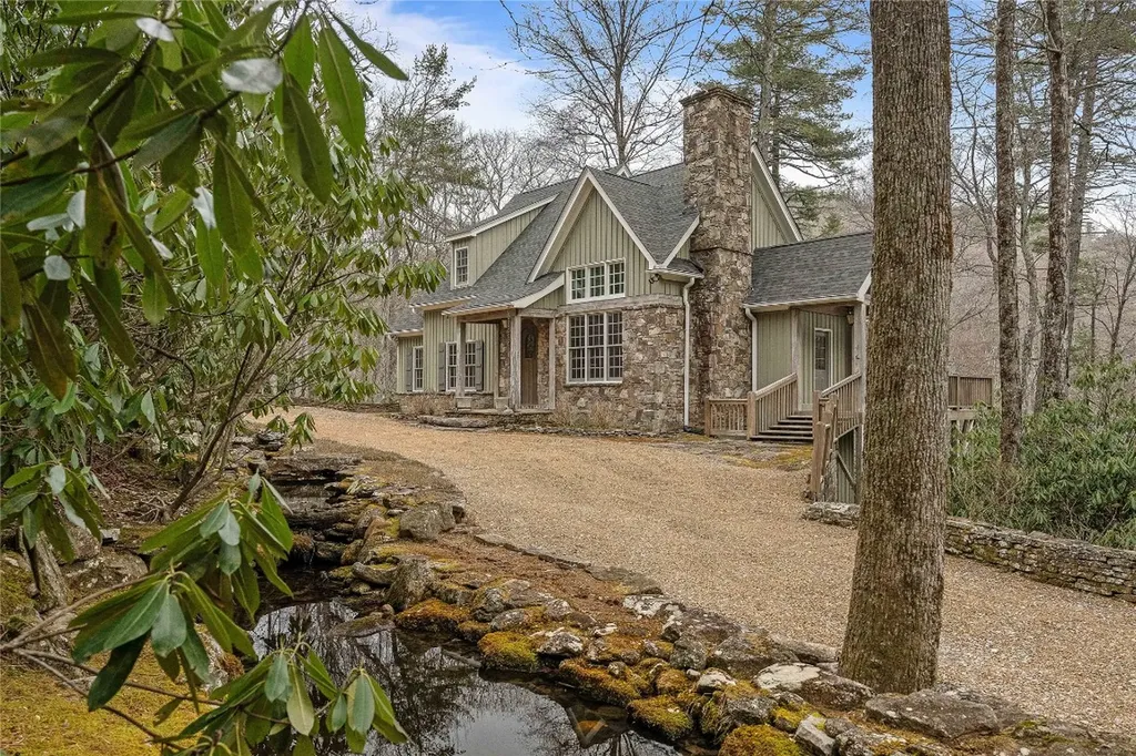 159 Moonlight Lane Highlands NC 28741