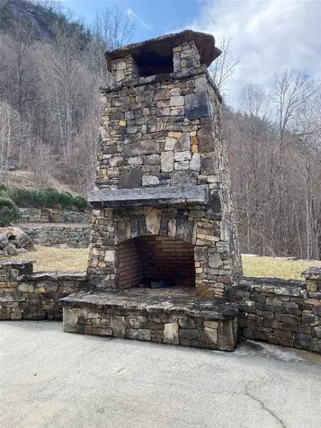 2672 Pilot Knob Road Glenville NC 28736