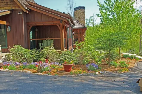 2672 Pilot Knob Road Glenville NC 28736