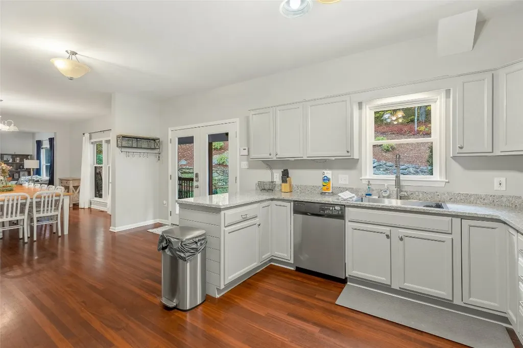 110 Kestrel Court Sapphire NC 28774