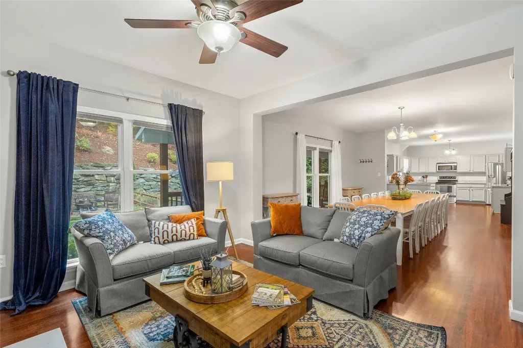 110 Kestrel Court Sapphire NC 28774