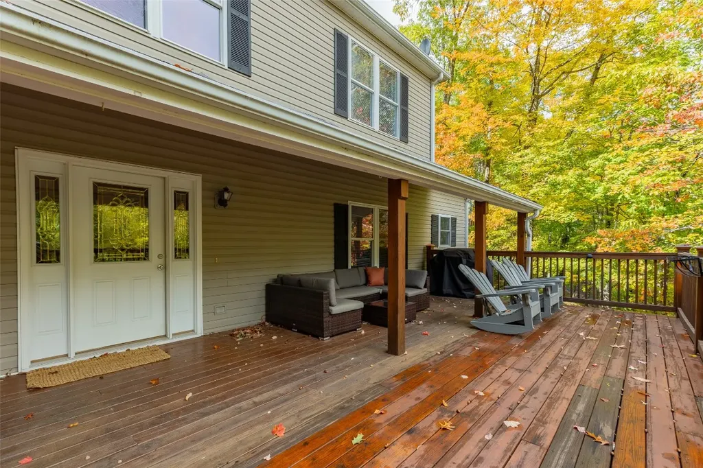 110 Kestrel Court Sapphire NC 28774