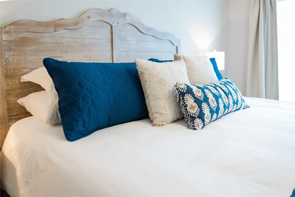 110 Kestrel Court Sapphire NC 28774