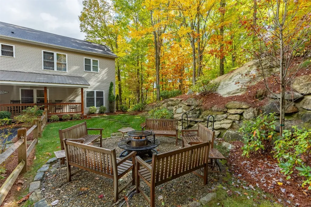 110 Kestrel Court Sapphire NC 28774