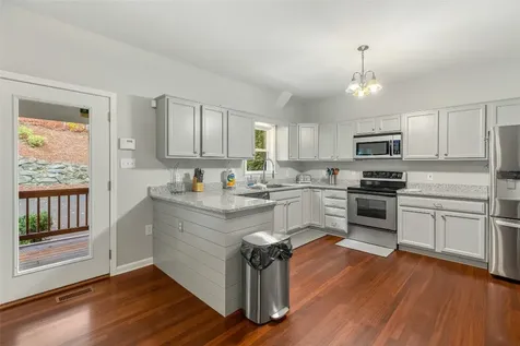 110 Kestrel Court Sapphire NC 28774