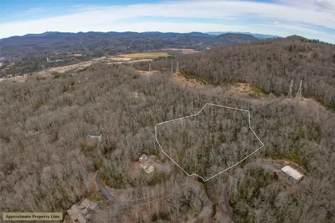 611 B Aberdeen Pisgah Forest NC 28768