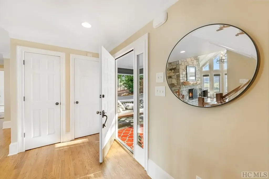 444 Golf View Road Sapphire NC 28774