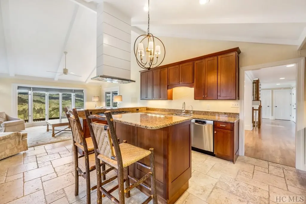 444 Golf View Road Sapphire NC 28774