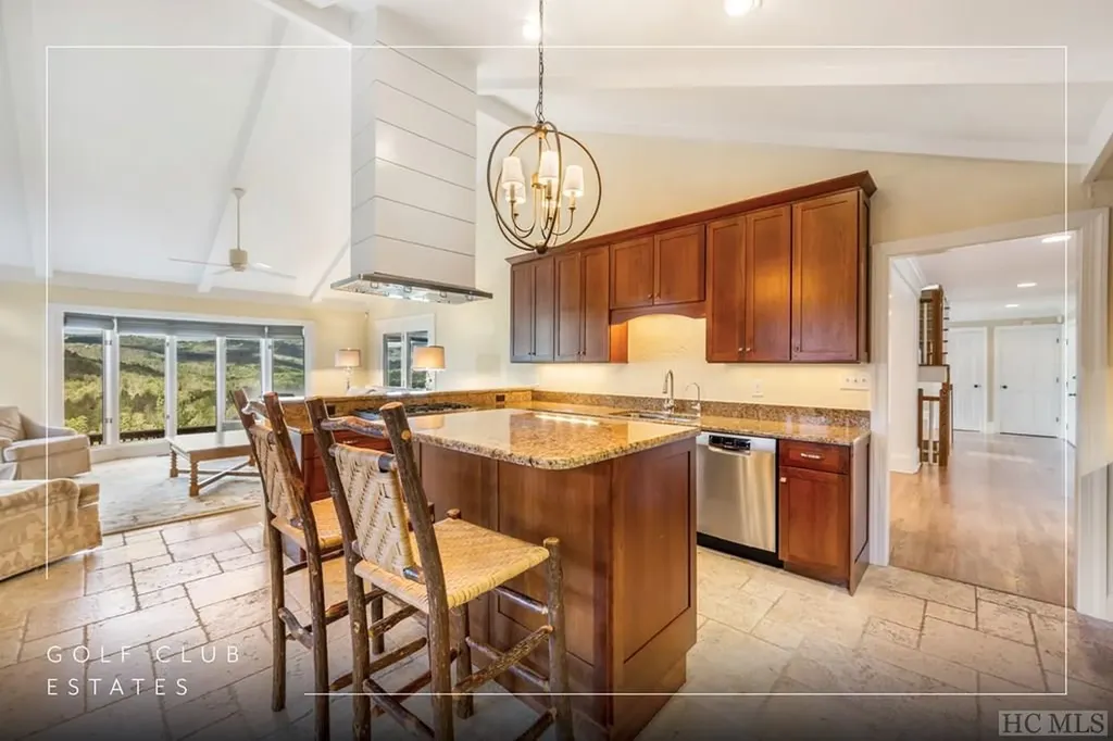 444 Golf View Road Sapphire NC 28774