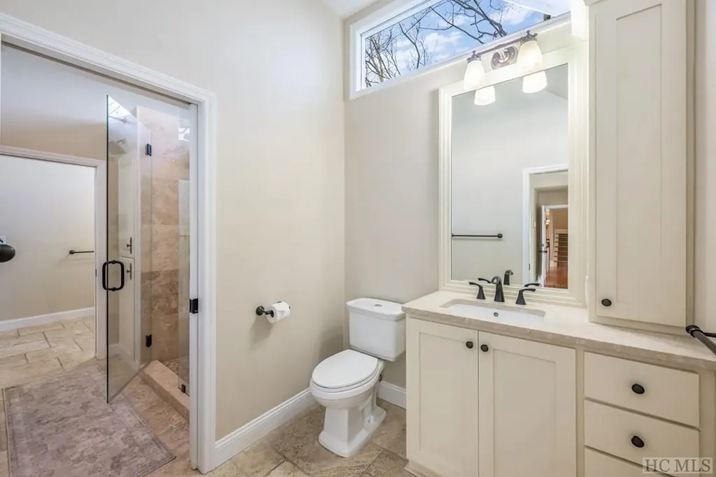 444 Golf View Road Sapphire NC 28774