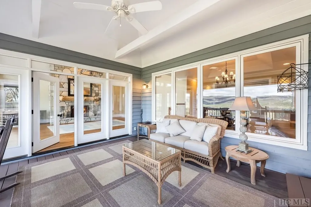 444 Golf View Road Sapphire NC 28774