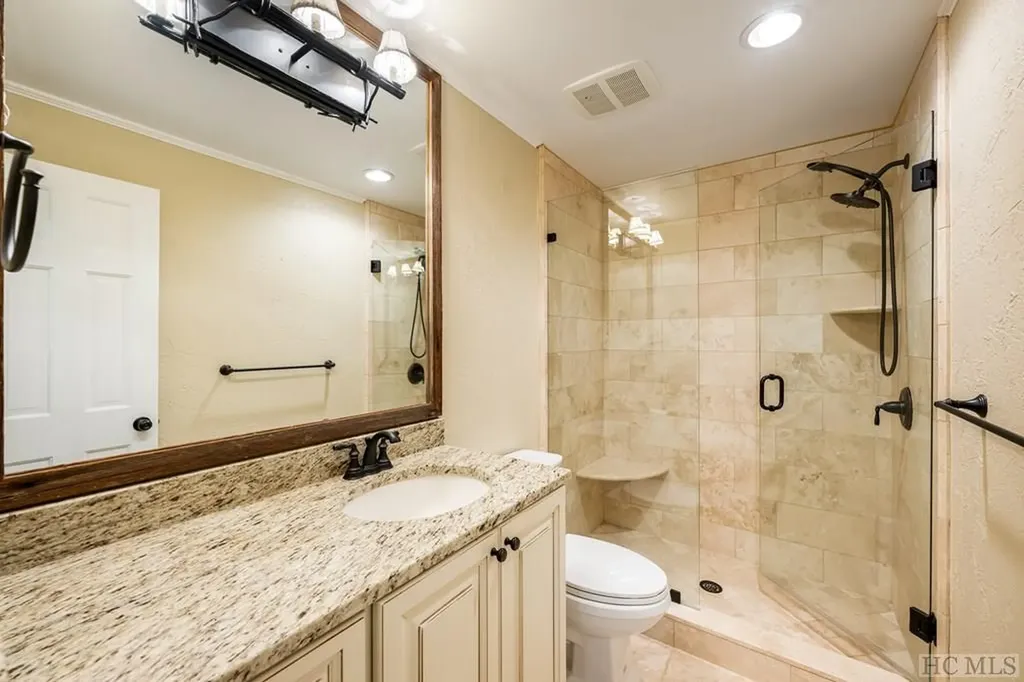 444 Golf View Road Sapphire NC 28774