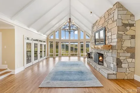 444 Golf View Road Sapphire NC 28774