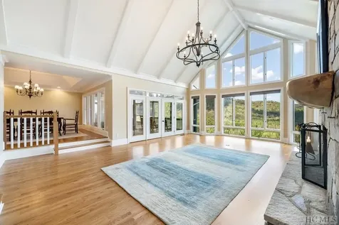 444 Golf View Road Sapphire NC 28774