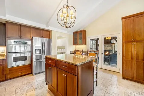 444 Golf View Road Sapphire NC 28774