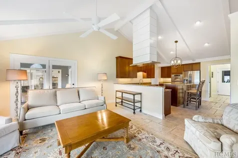 444 Golf View Road Sapphire NC 28774