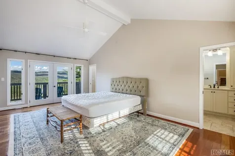 444 Golf View Road Sapphire NC 28774