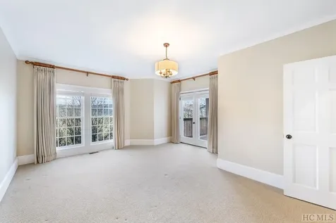 444 Golf View Road Sapphire NC 28774