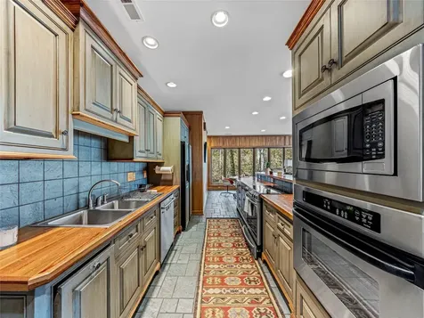 3668 W Club Boulevard Lake Toxaway NC 28747