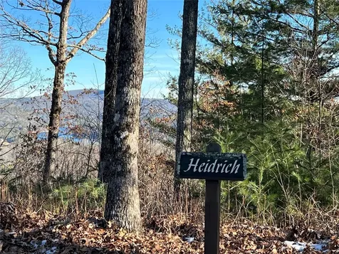 26 Shepherds Gap Road Cullowhee NC 28723