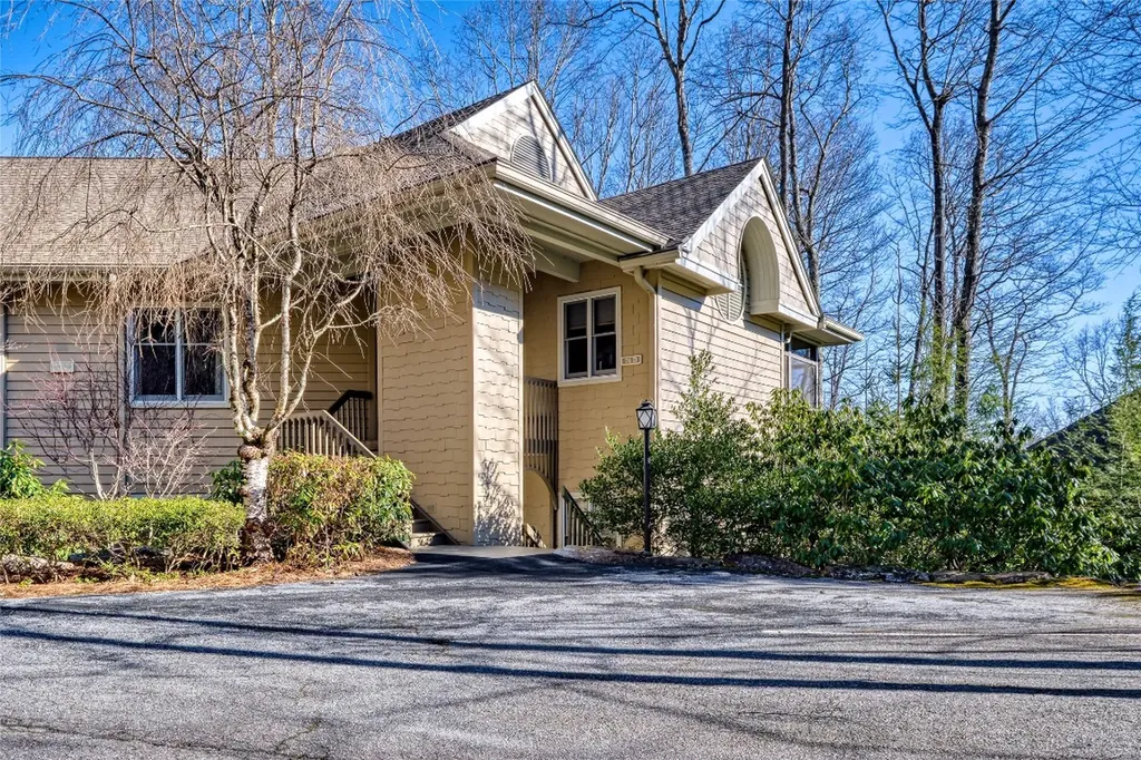 76 Sanctuary Drive Highlands NC 28741