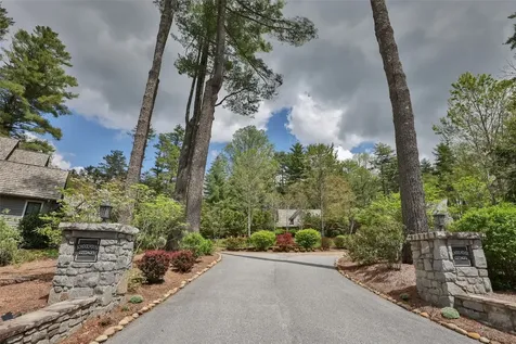 62 Old Willow Circle Cashiers NC 28717