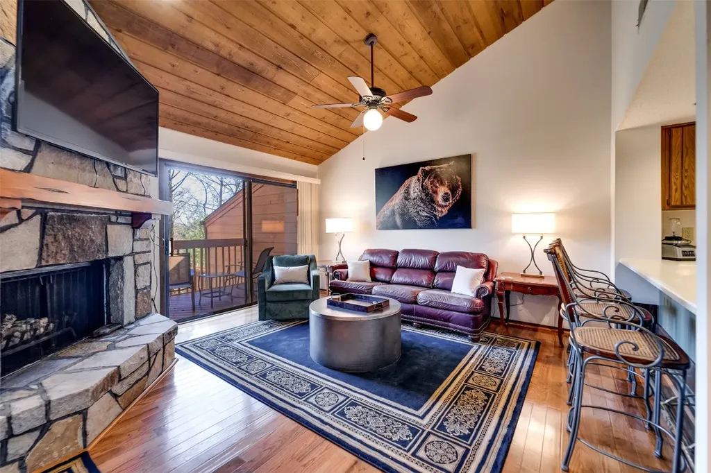 84 Emerald Ridge Road Sapphire NC 28774