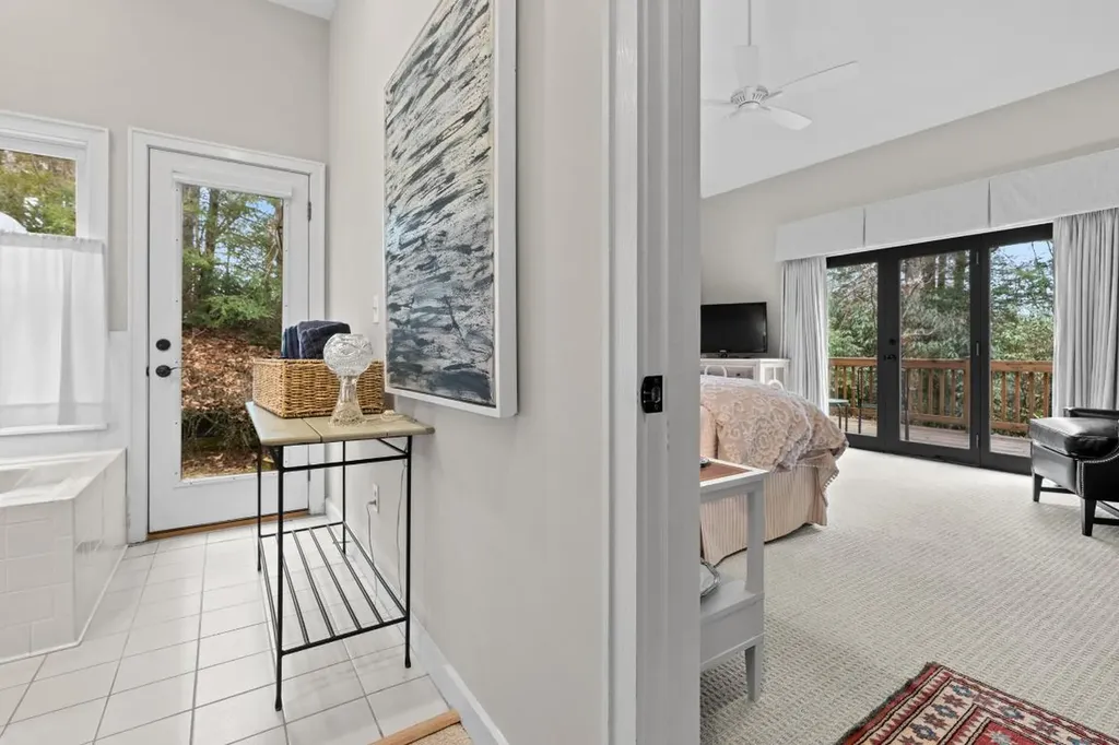 140 Lost Trail Highlands NC 28741