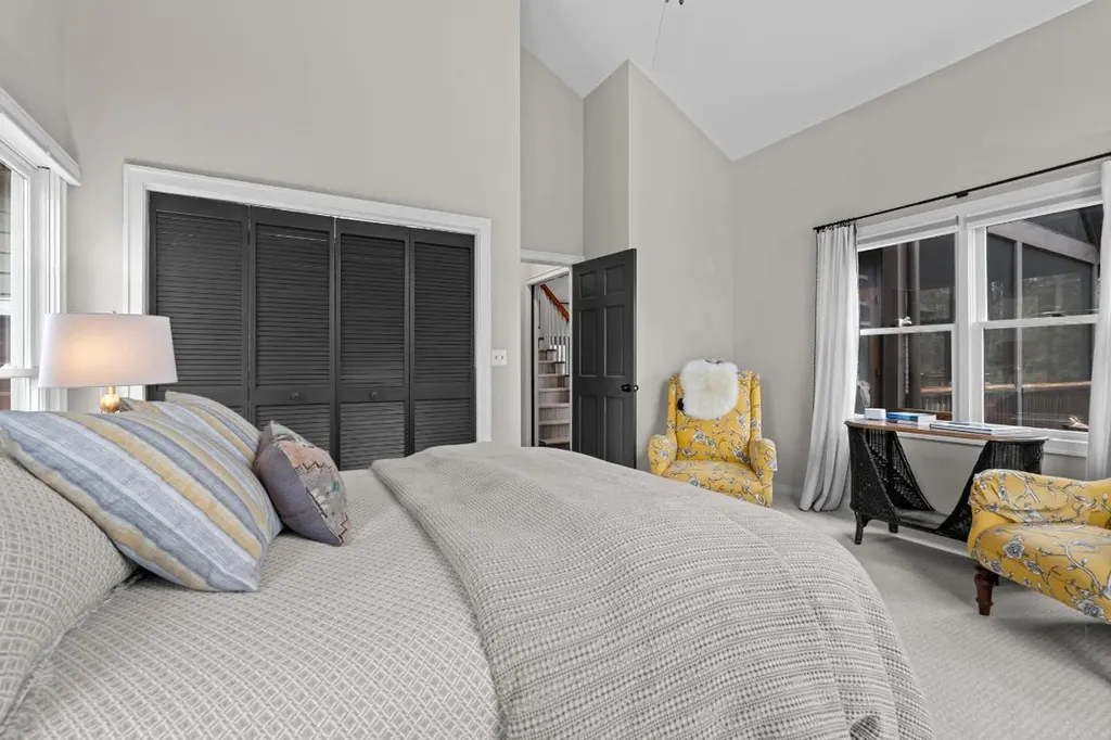 140 Lost Trail Highlands NC 28741