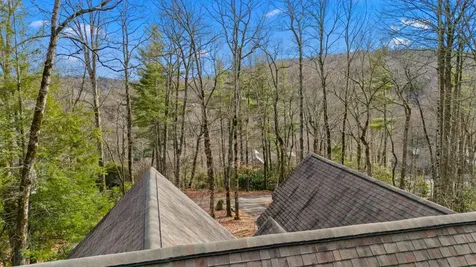 140 Lost Trail Highlands NC 28741