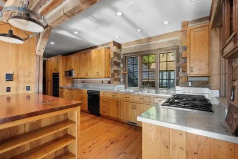 69 Old Cove Highlands NC 28741