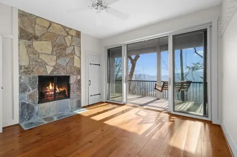 69 Old Cove Highlands NC 28741