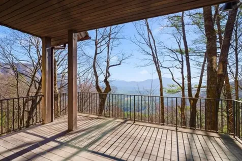 69 Old Cove Highlands NC 28741