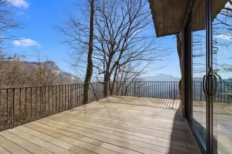 69 Old Cove Highlands NC 28741