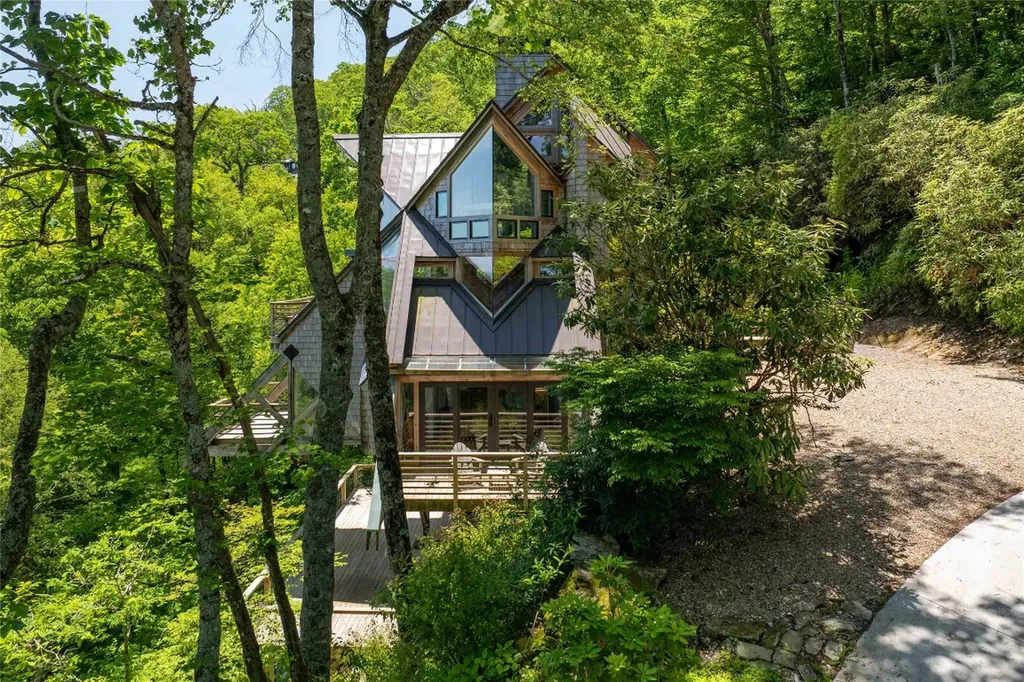 220 Worley Road Highlands NC 28741