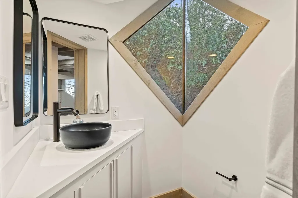 220 Worley Road Highlands NC 28741