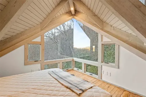 220 Worley Road Highlands NC 28741